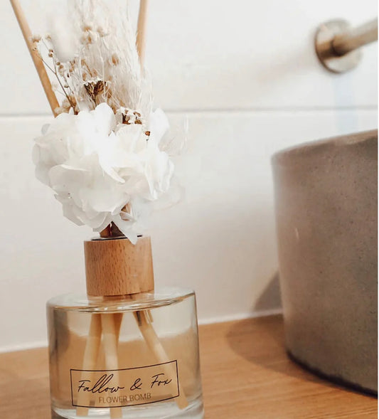 White Floral Reed Diffuser